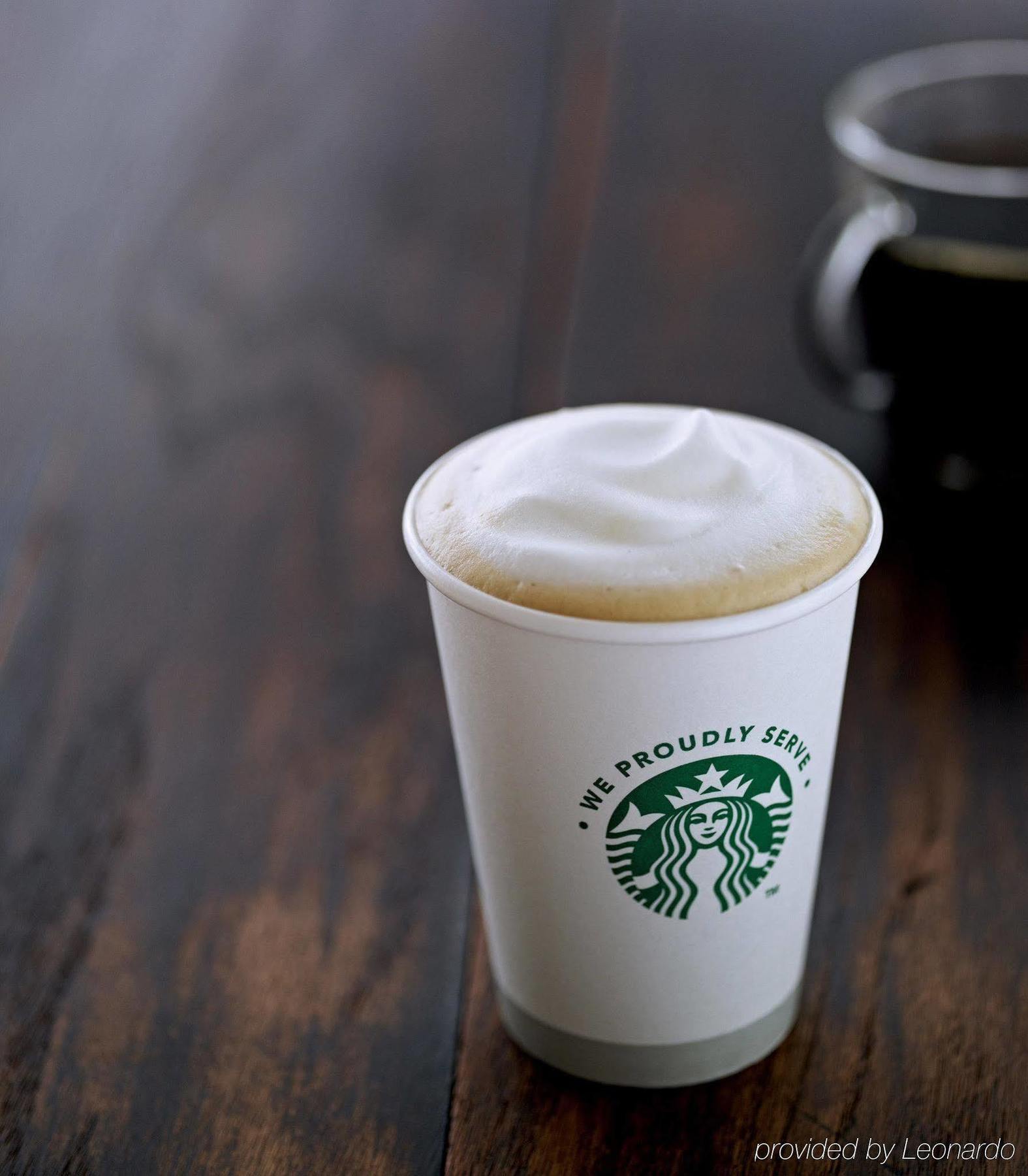 ホテル コートヤード ダラス ルイスビル エクステリア 写真